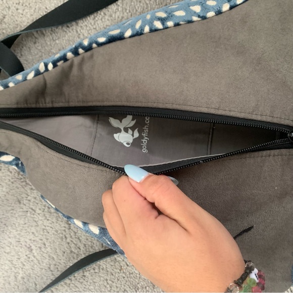 EUC RARE GOLDYFISH ORIGAMI BLUE PETAL VELVET BOHO BACKPACK